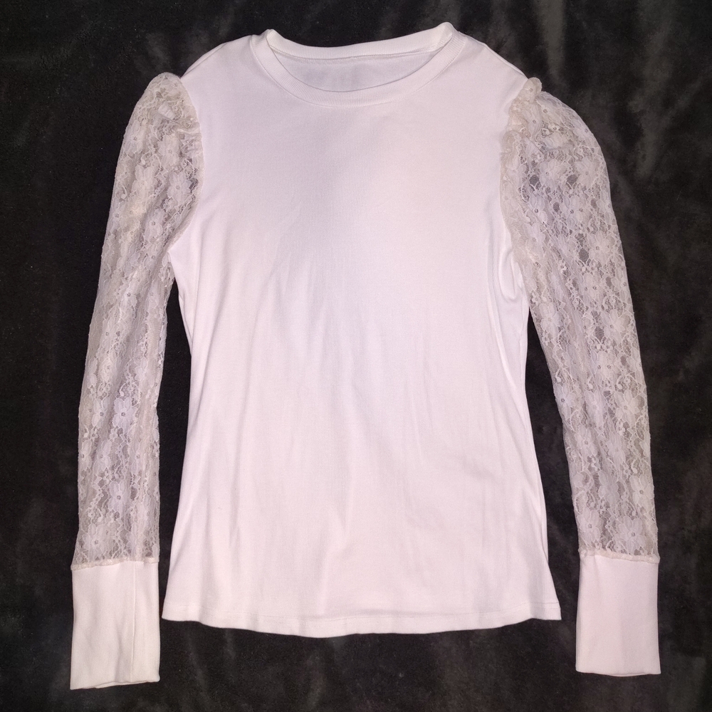 Elegant White Lace Sleeve Women's Top